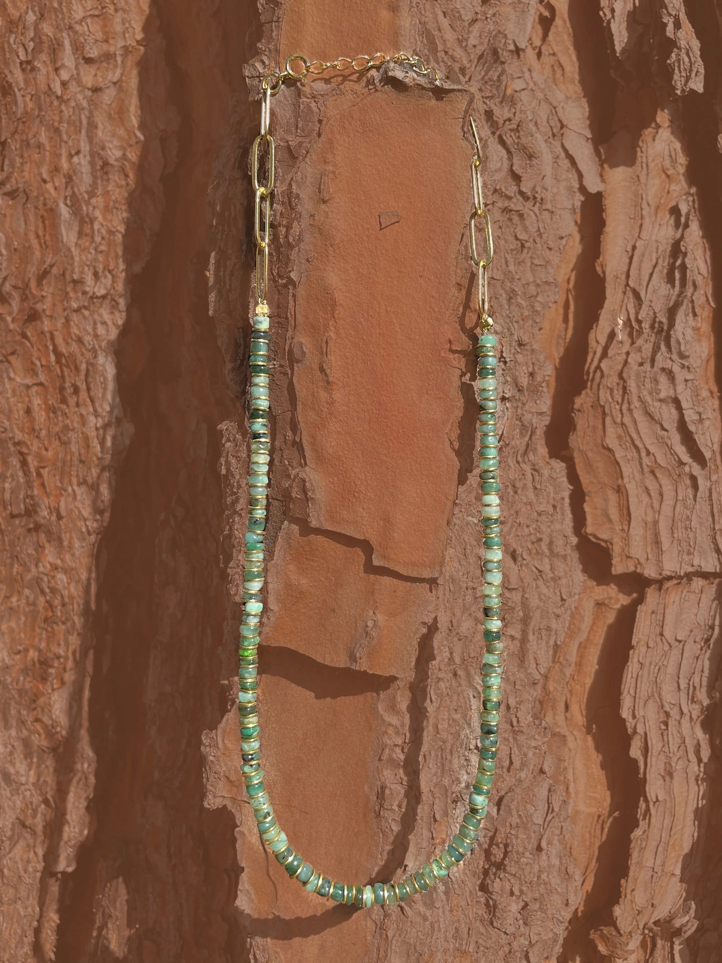 Collier doré Or jaune 18k assemblé d'Emeraude DI GIORGIO Paris