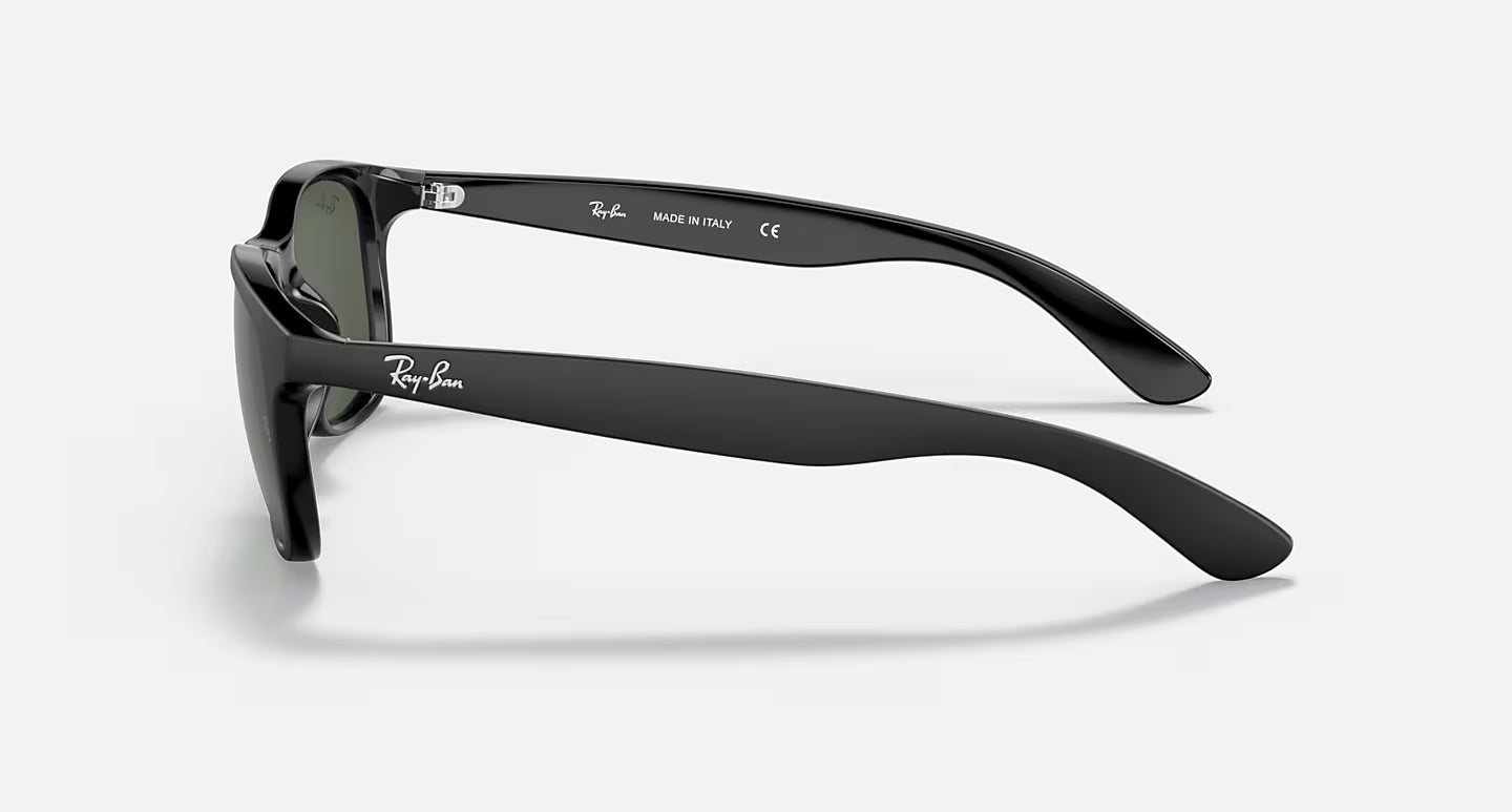 Lunettes de Soleil Ray-Ban RB4202 601/8G – Noir & Gris Dégradé