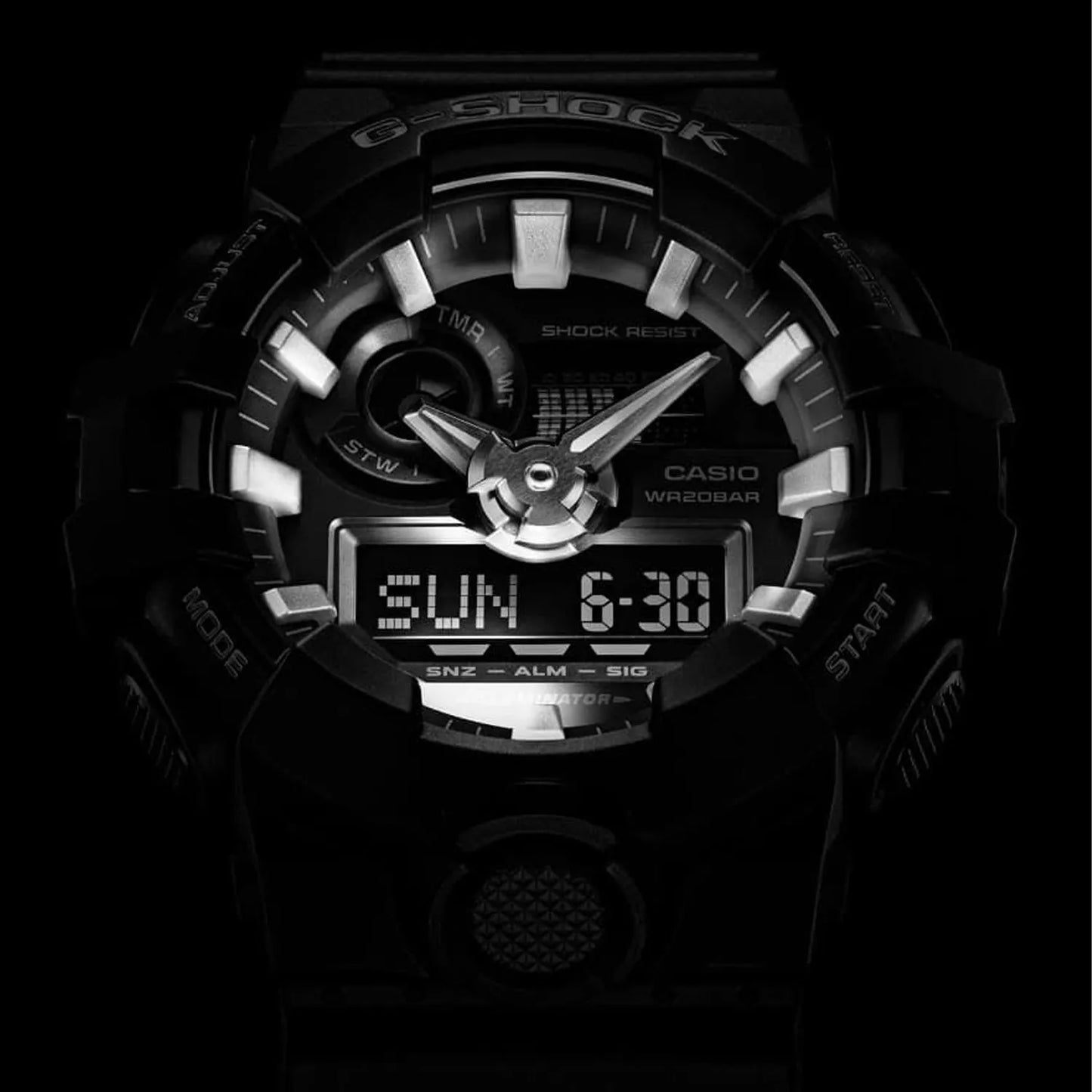 Montre homme Casio G-Shock GA-700-1BER